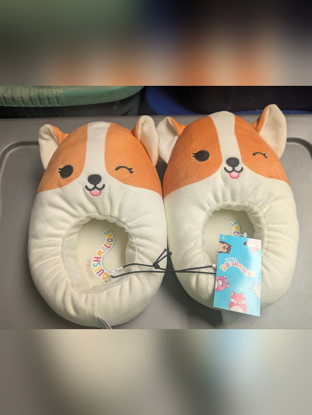 Women Sz 5-6 Squishmallows Corgi Plush Slippers - Orange & Cream
